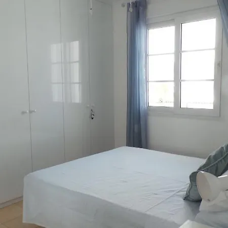Immaculate And Modern 1 Bedroomed