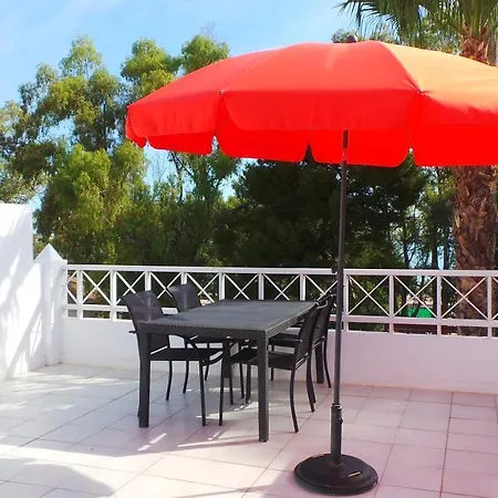 Immaculate And Modern 1 Bedroomed Apartment Denia