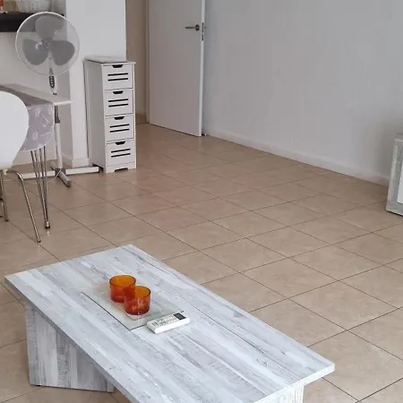 Immaculate And Modern 1 Bedroomed * Denia