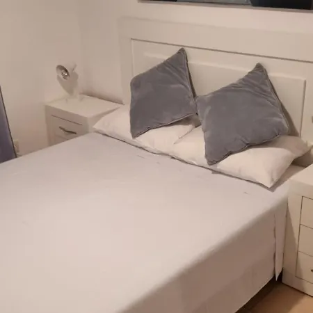 Immaculate And Modern 1 Bedroomed Apartment Denia