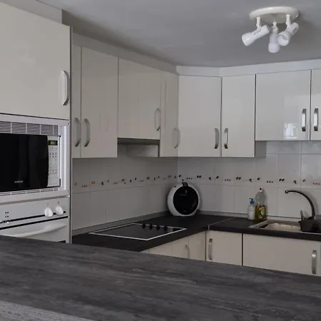 Apartment Immaculate And Modern 1 Bedroomed Denia